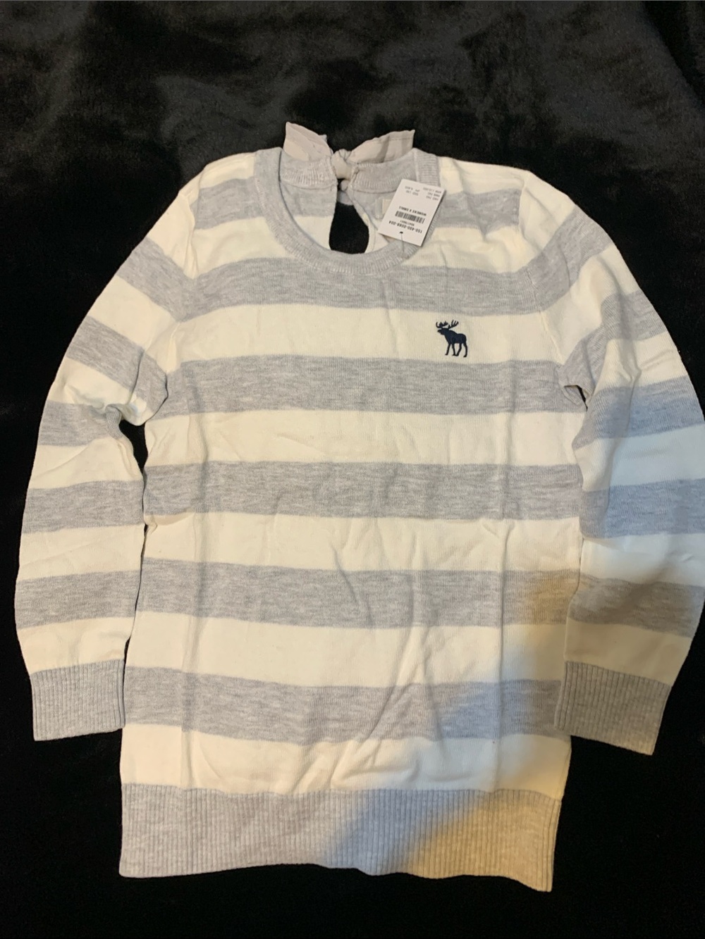 Abercrombie & Fitch White and Light Gray Striped Crewneck Sweater -